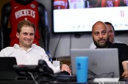 开云官网-火箭主帅因技术犯规遭罚，球迷唏嘘不已的简单介绍