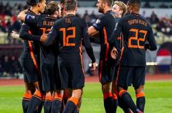 开云足球直播-包含罗马尼亚战平荷兰，小组赛晋级步履维艰的词条