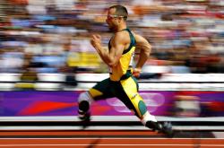 开云官网-季后赛之夜，西亚卡姆的存在感为何如此拉满？