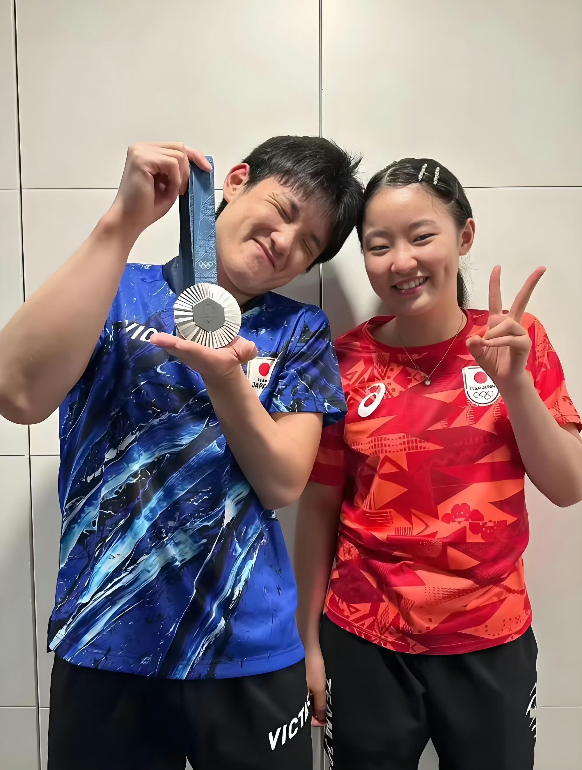 关于比利时乒乓球队轻取日本乒乓球队，张本智和送出助攻的信息