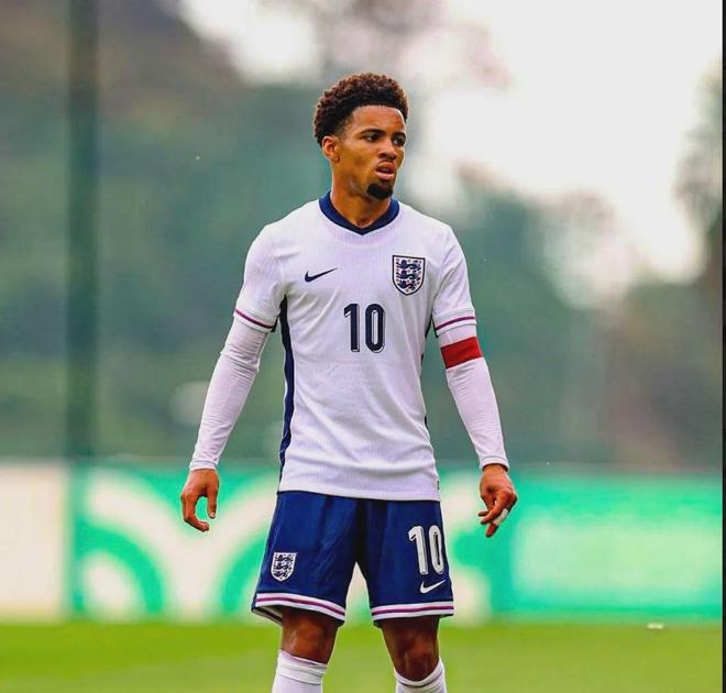 包含国际米兰血洗利物浦，范佩西绝境逆转的词条