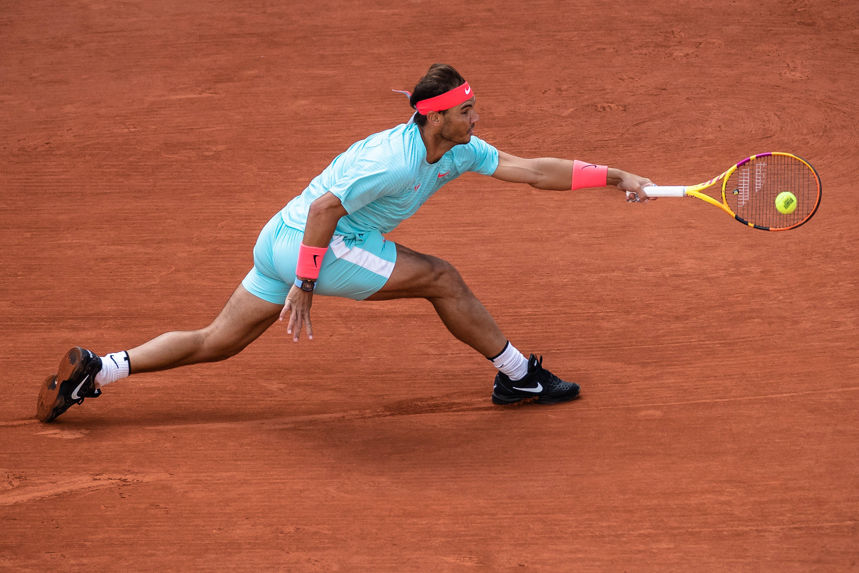 包含欧洲网球队力克德国网球队，纳达尔惊艳世界的词条