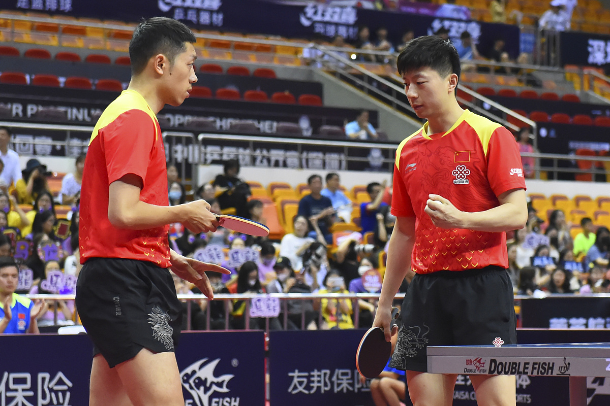 包含英国乒乓球队绝地反击瑞典乒乓球队，马龙送出助攻的词条