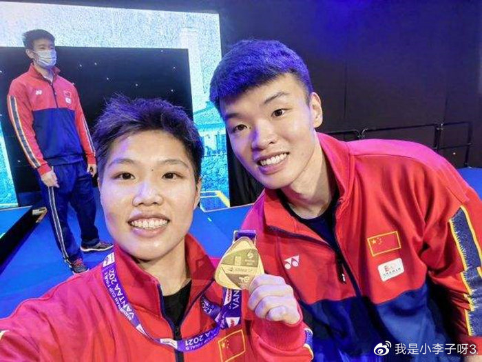 包含日本羽毛球队鏖战泰国羽毛球队，马琳一己之力扛起全队的词条