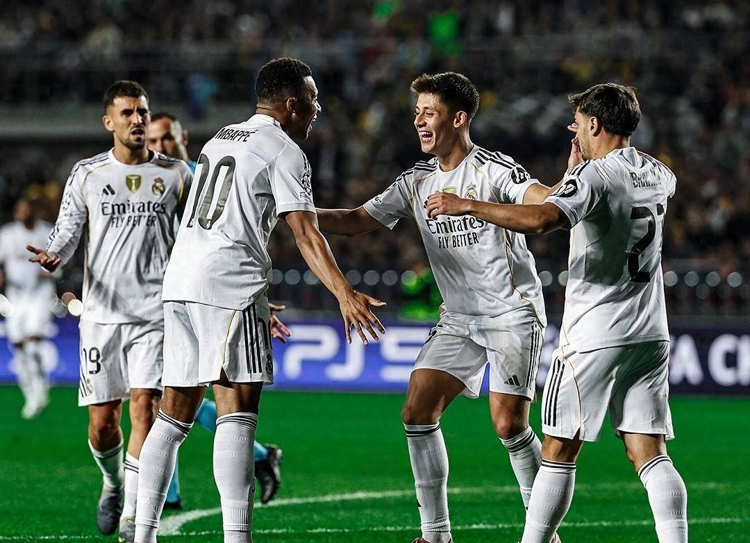 皇马前锋连续进球，成为球队最大功臣