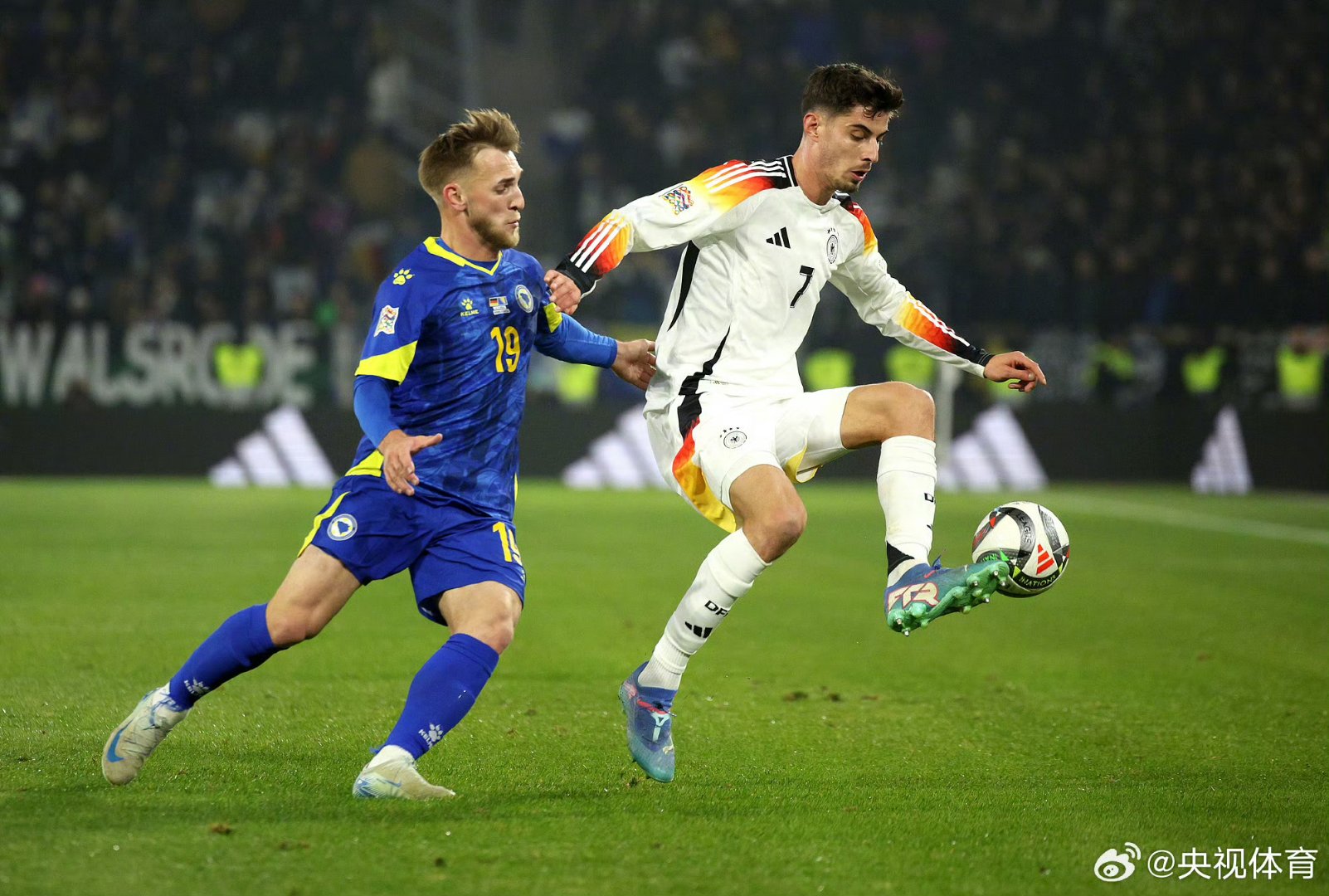 英格兰队战胜德国队取得欧国联胜利