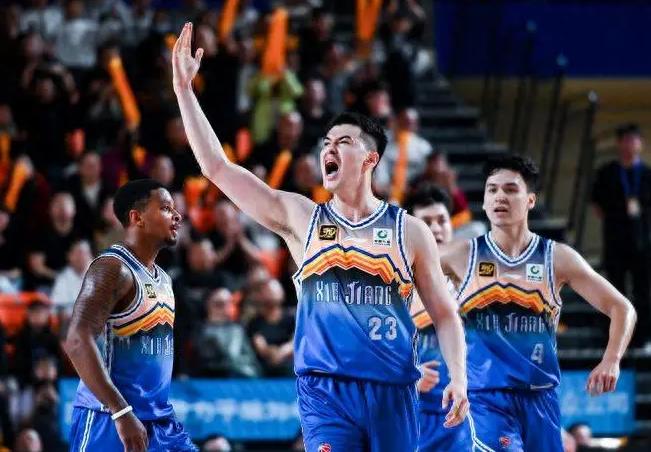 CBA比赛：广东主场不敌新疆