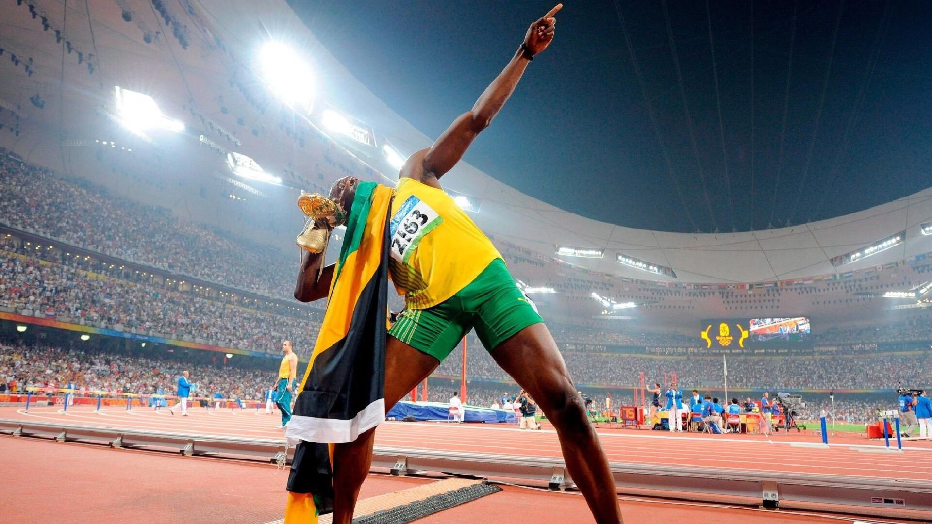 欧冠决赛焦点战，雄鹿全面压制奇才