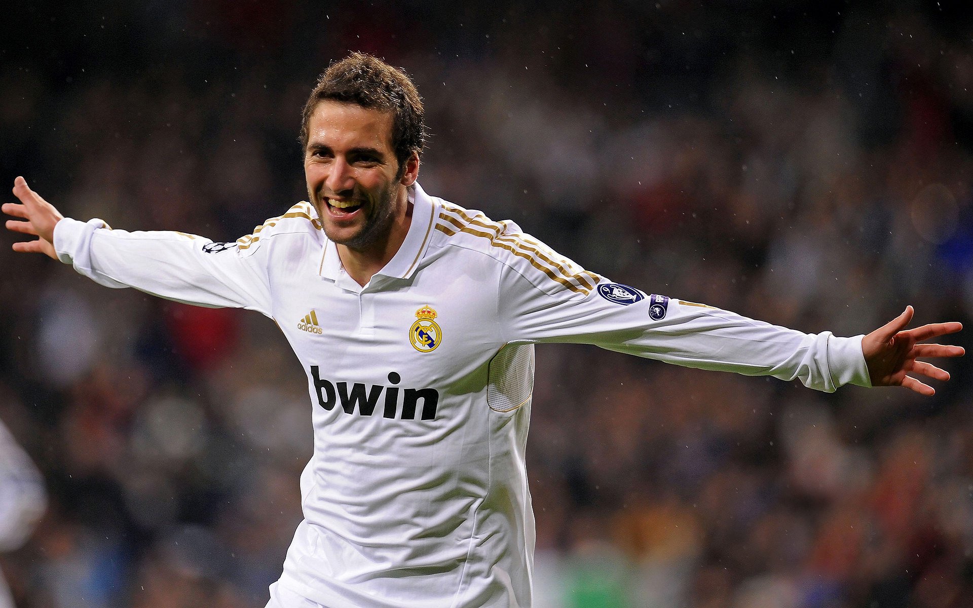 奇迹之夜,那不勒斯翻盘土耳其,萨拉赫一肩扛起全队的荣光