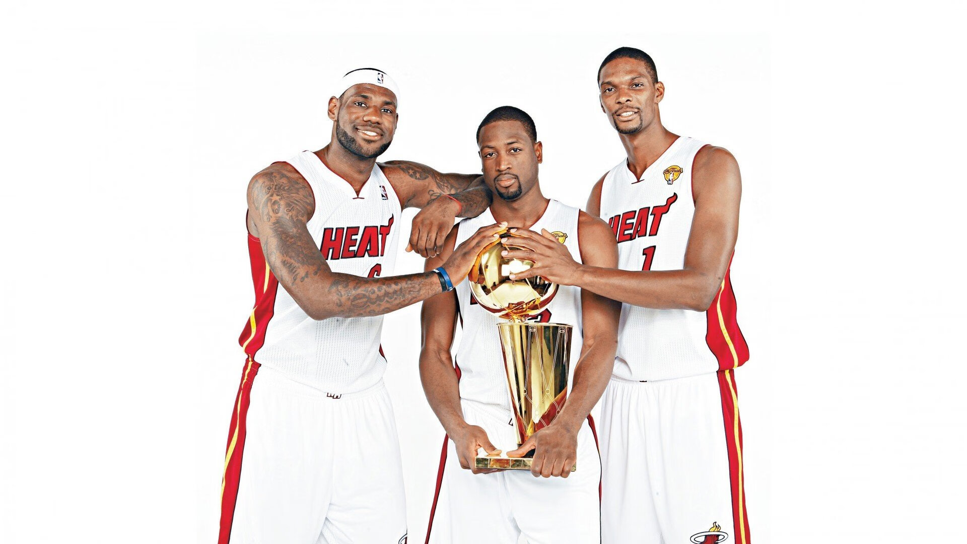 伊布天神下凡，哥斯达黎加铁腕锁死冰岛—一场战术与意志的完美演绎